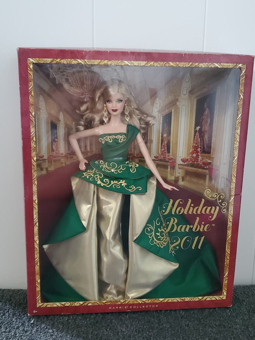 Barbie Collector Holiday Doll 2011 - New In Box